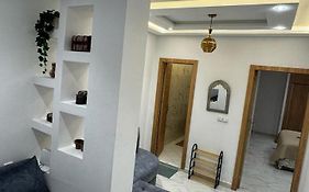 Charming 1Br Apt In City Center